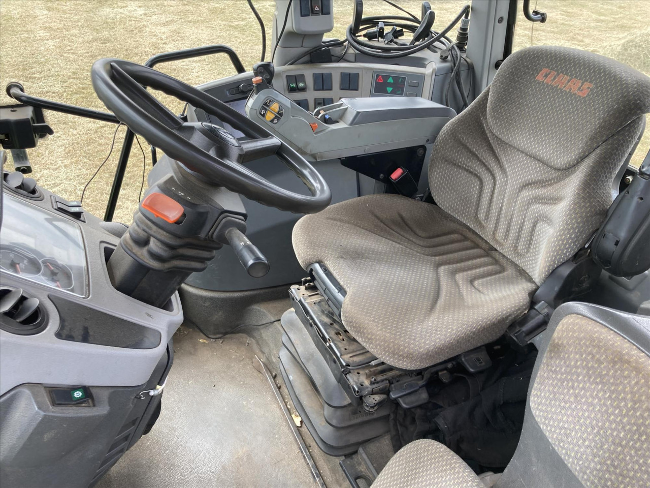 AXION 840