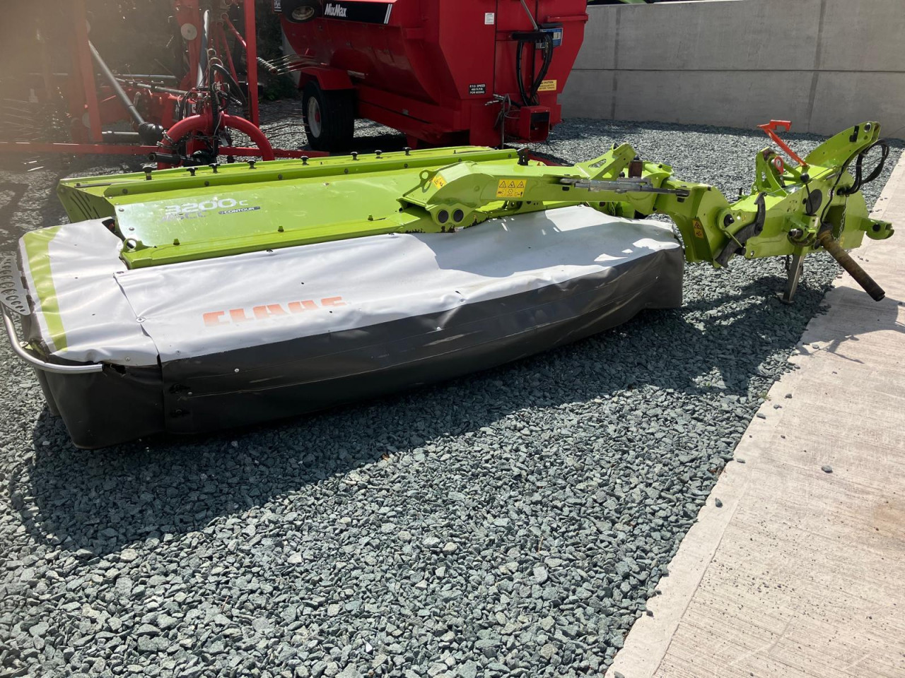 DISCO 3200C MOWER