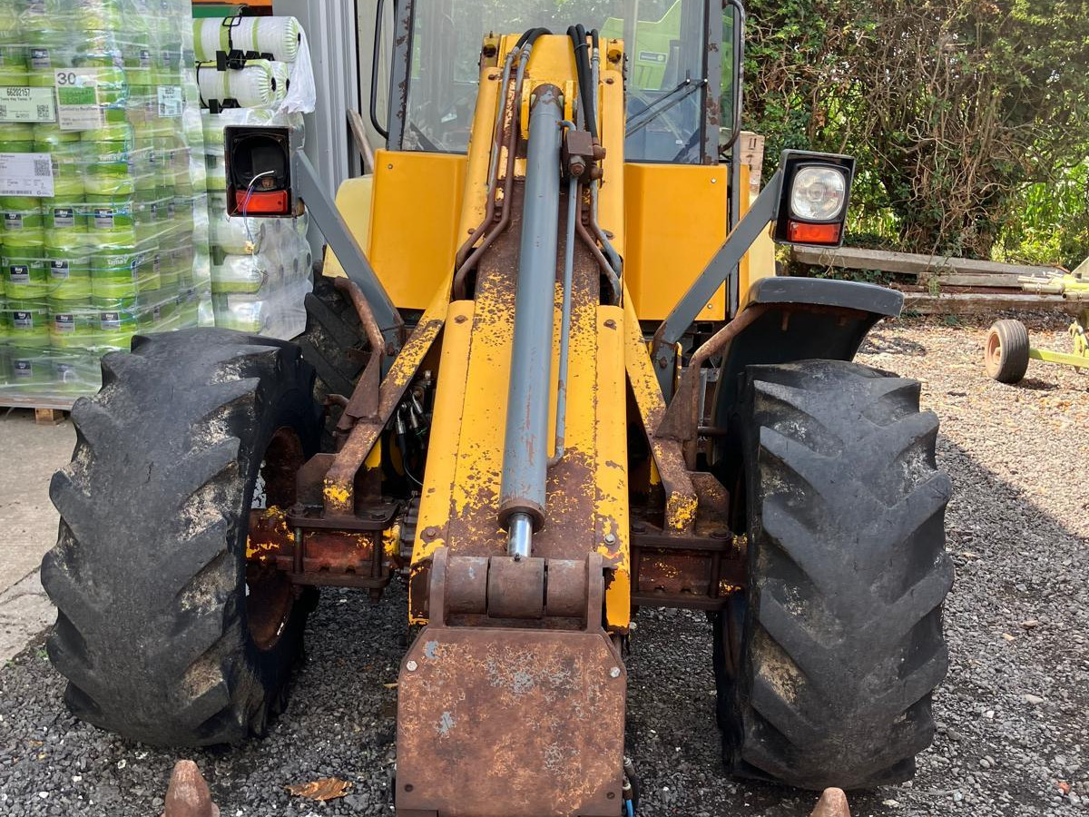 200 POWERSHIFT TELEHANDLER