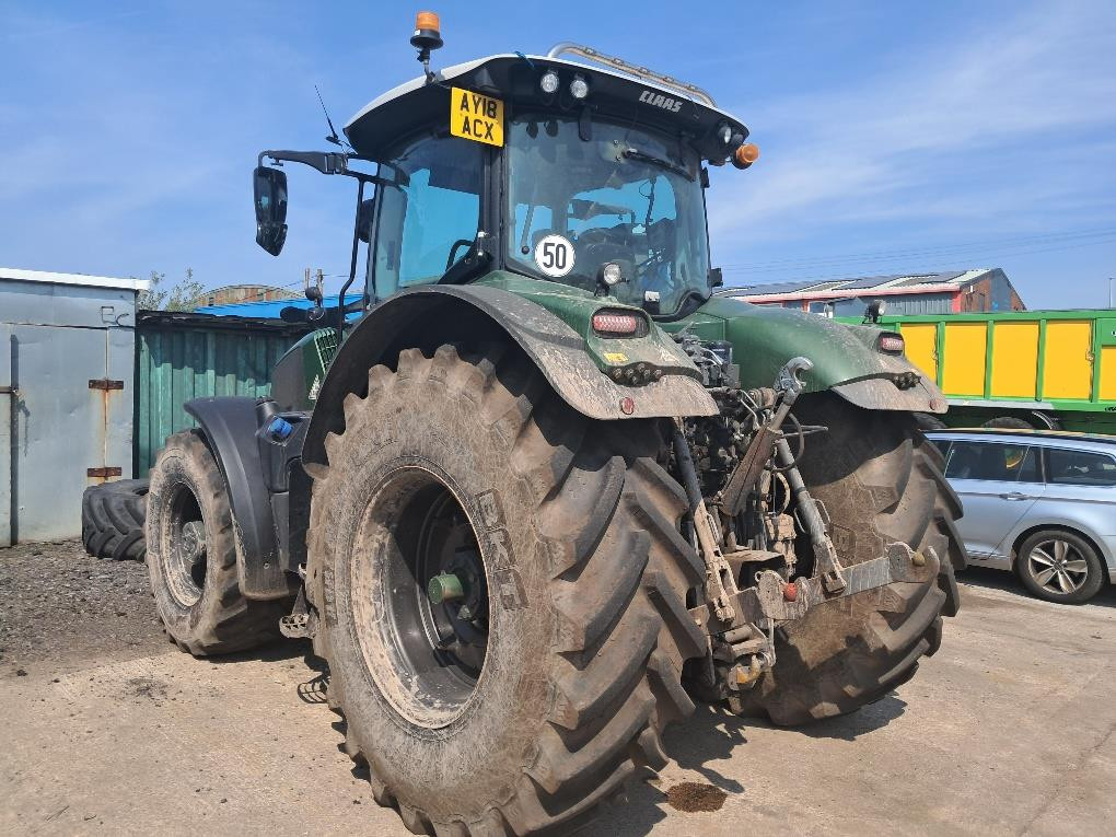 AXION 870