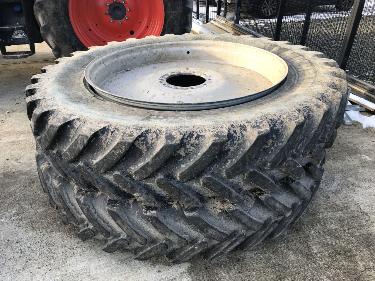 Used 2021 VF420X95 X50 MICHELIN SPRAYER TYRES
