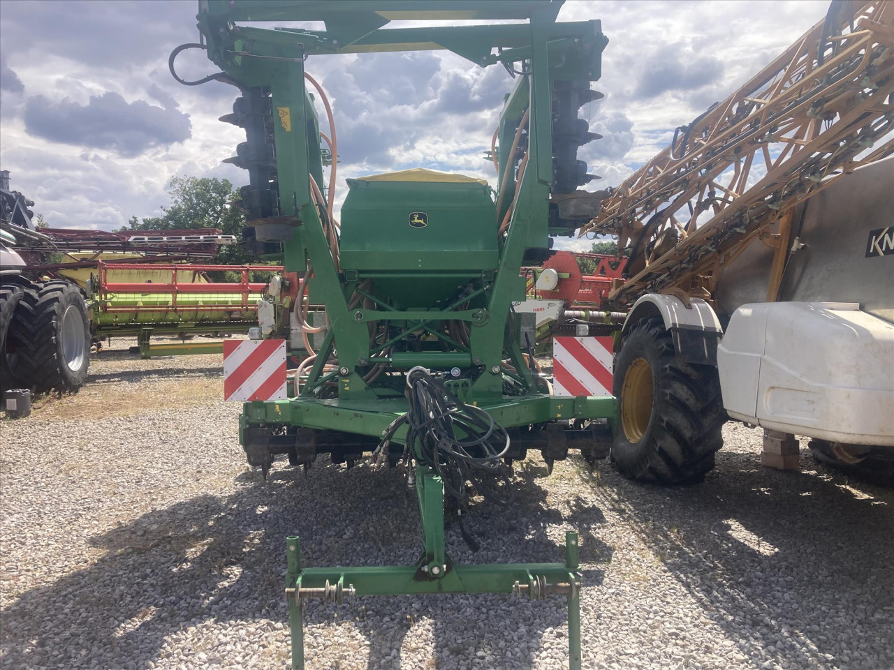 JD 750 A