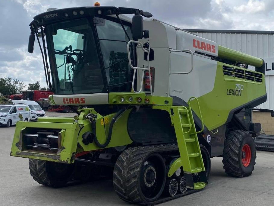 LEXION 750 TT
