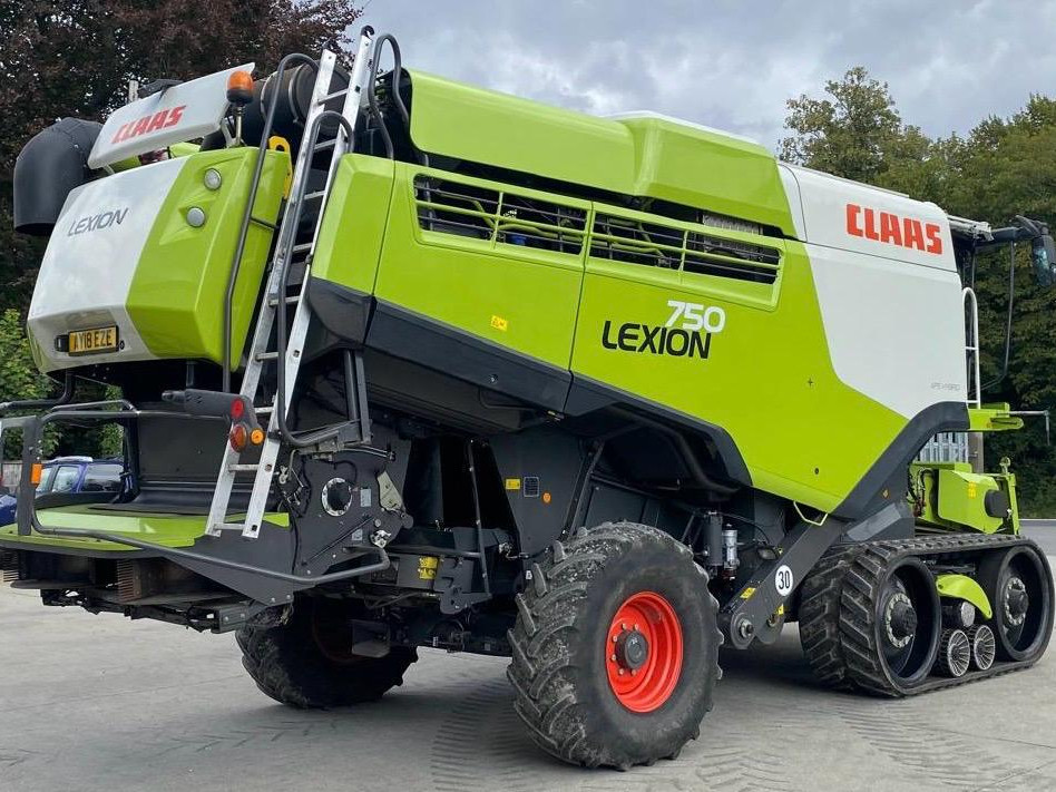 LEXION 750 TT