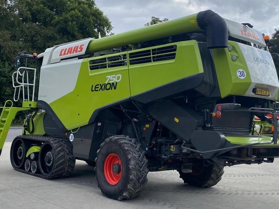 LEXION 750 TT