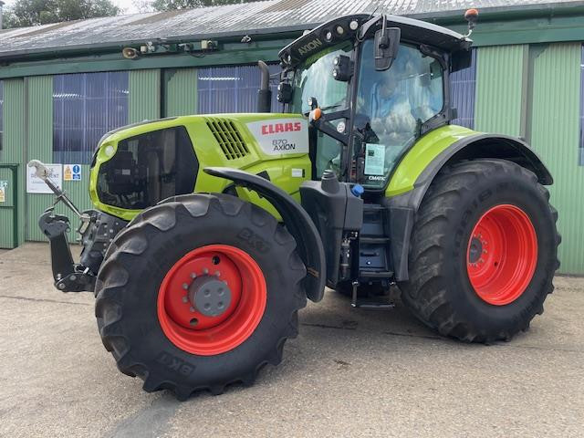 AXION 870