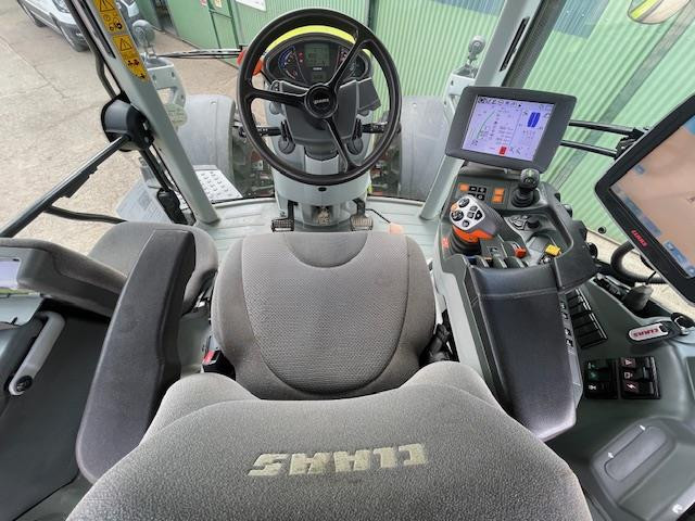 AXION 870