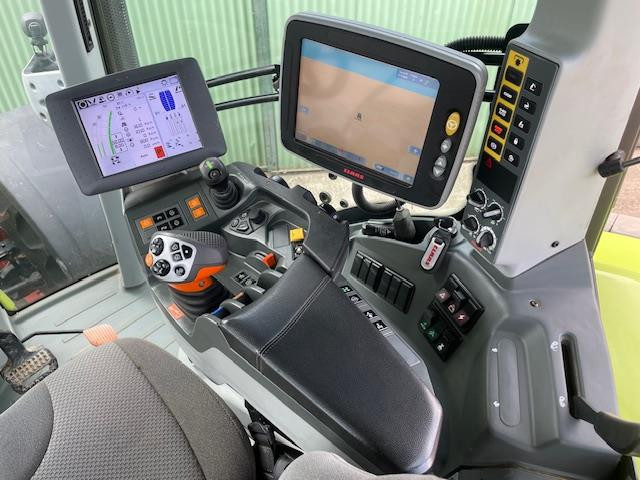 AXION 870