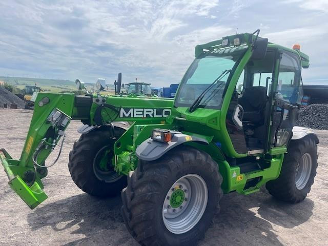 MERLO 42.7