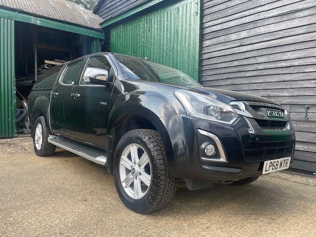 D-MAX YUKON