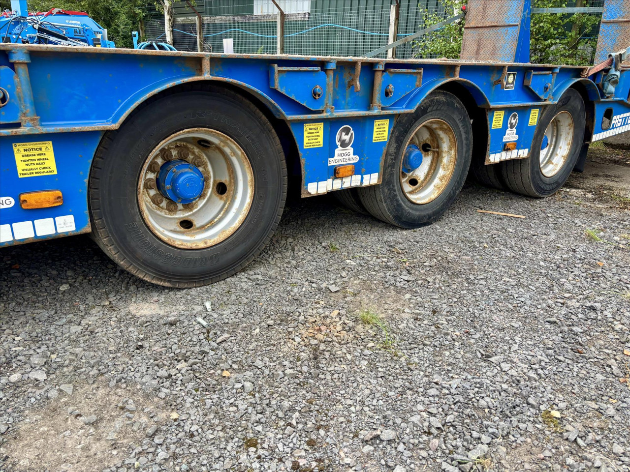 HOGG 33 TON