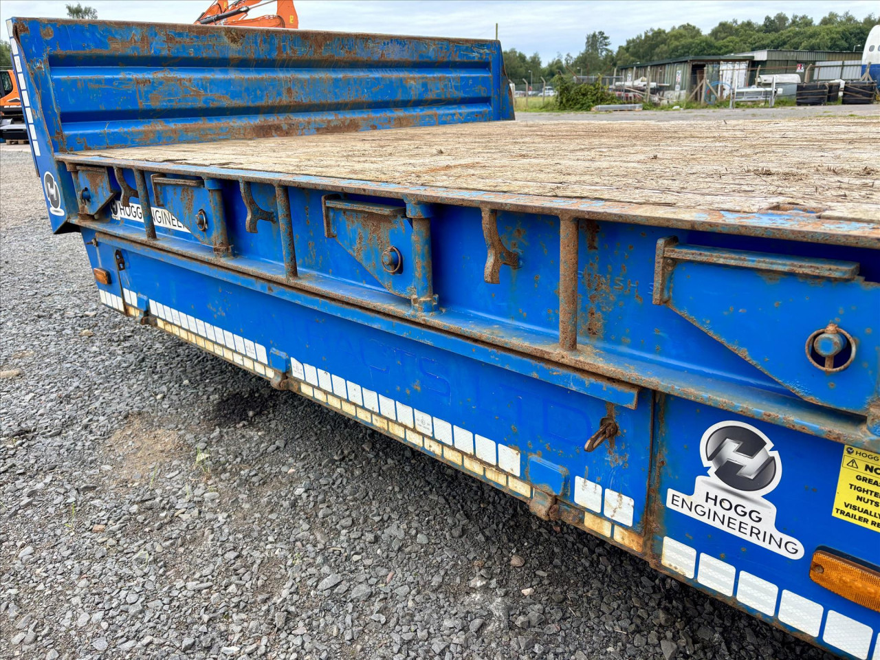 HOGG 33 TON