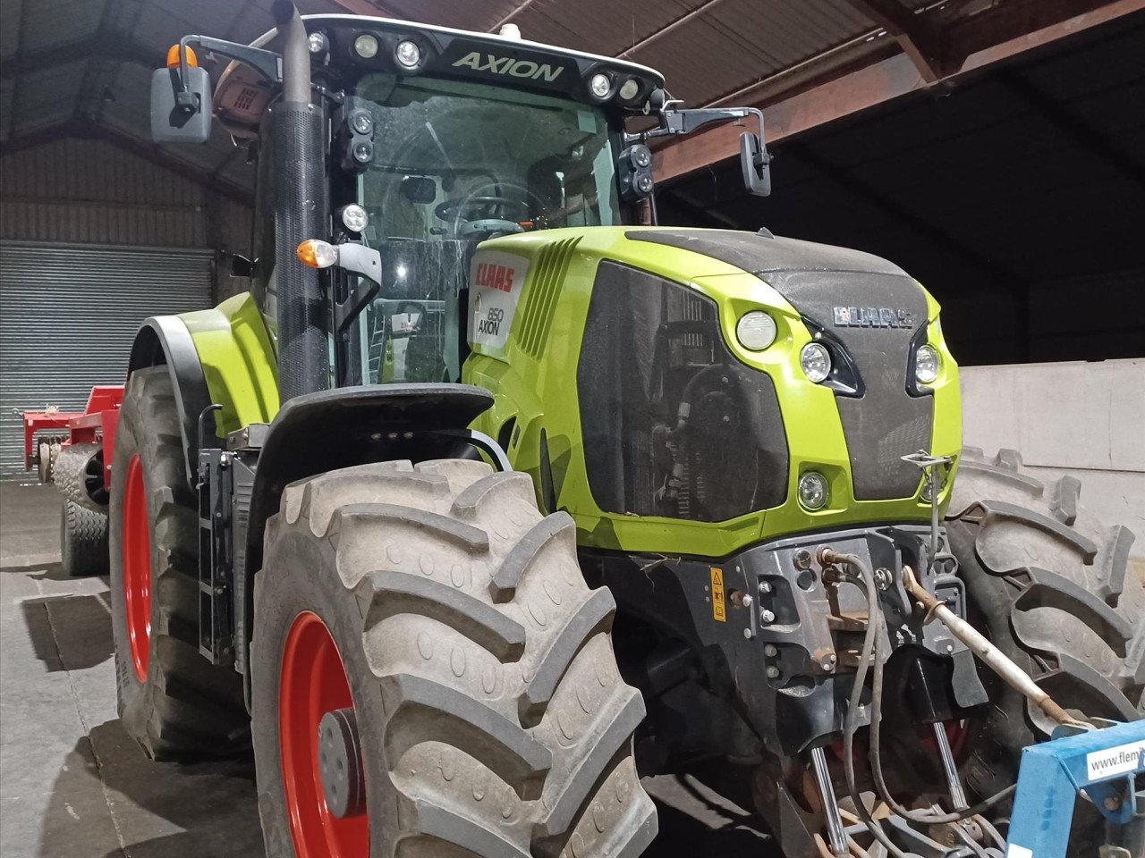 USED AXION 850