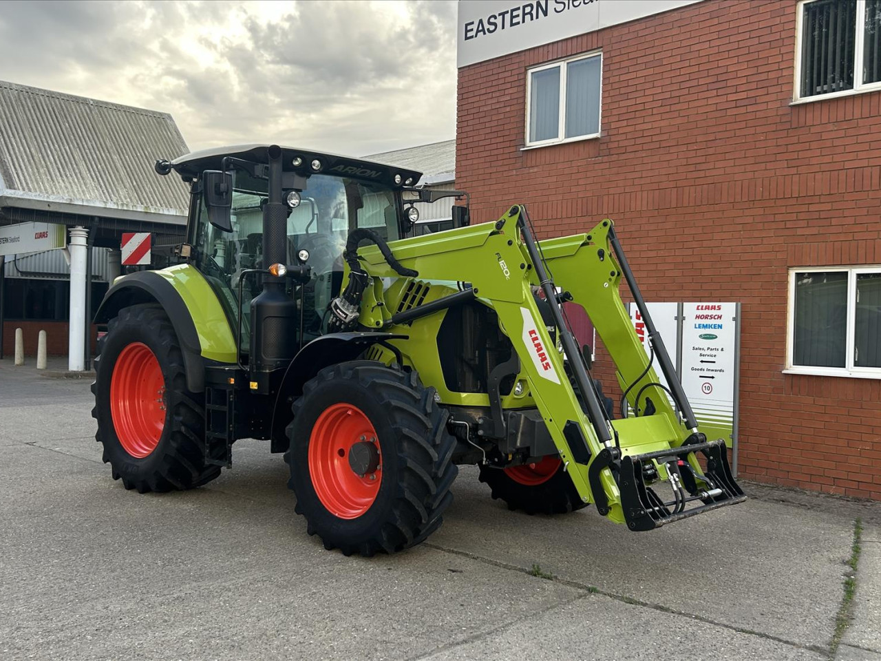 USED 2022 ARION 610