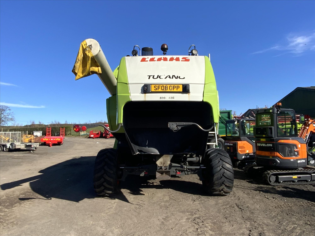 USED TUCANO 440