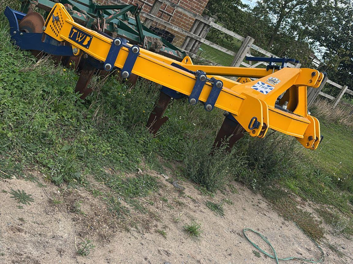 TWB SUBSOILER