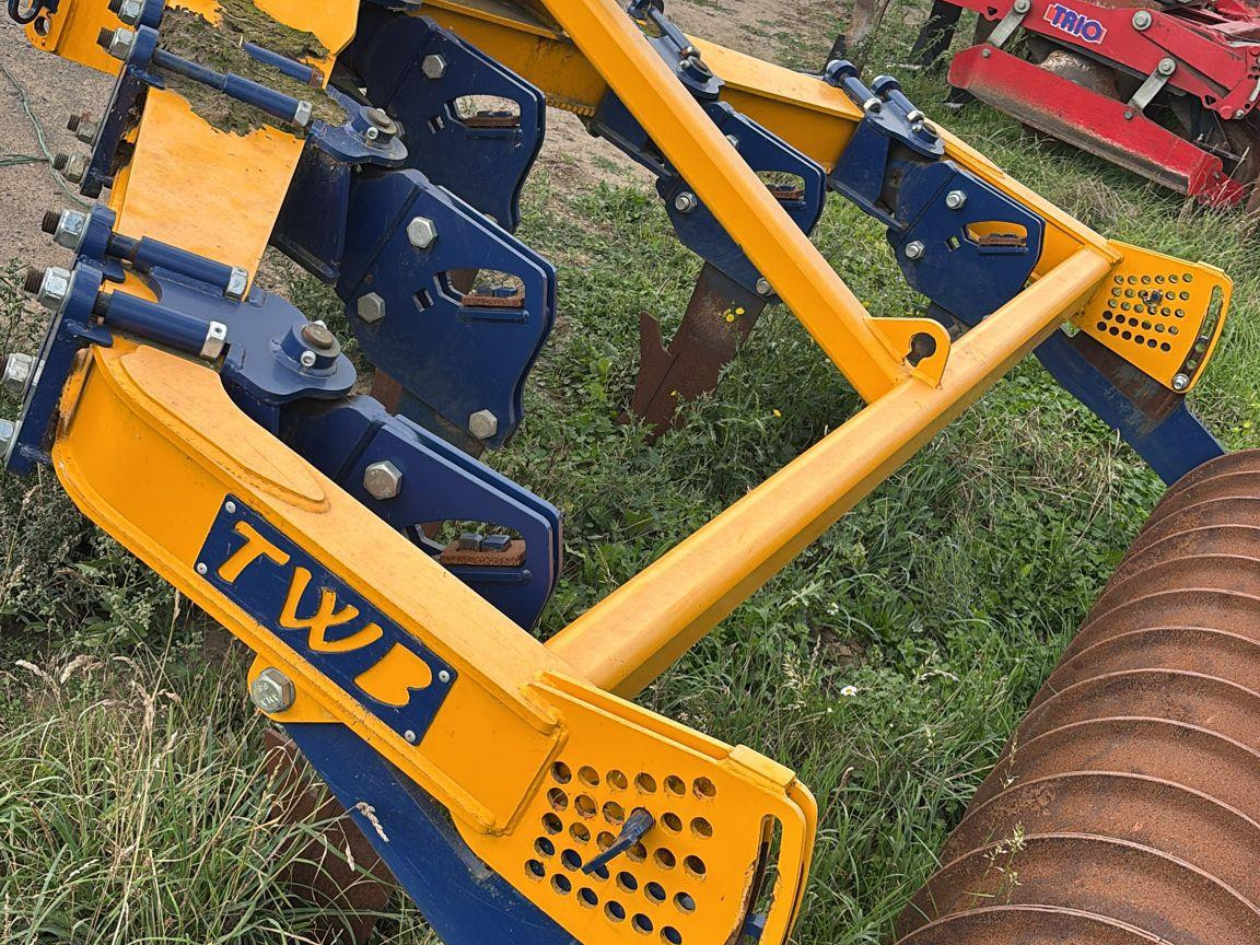 TWB SUBSOILER