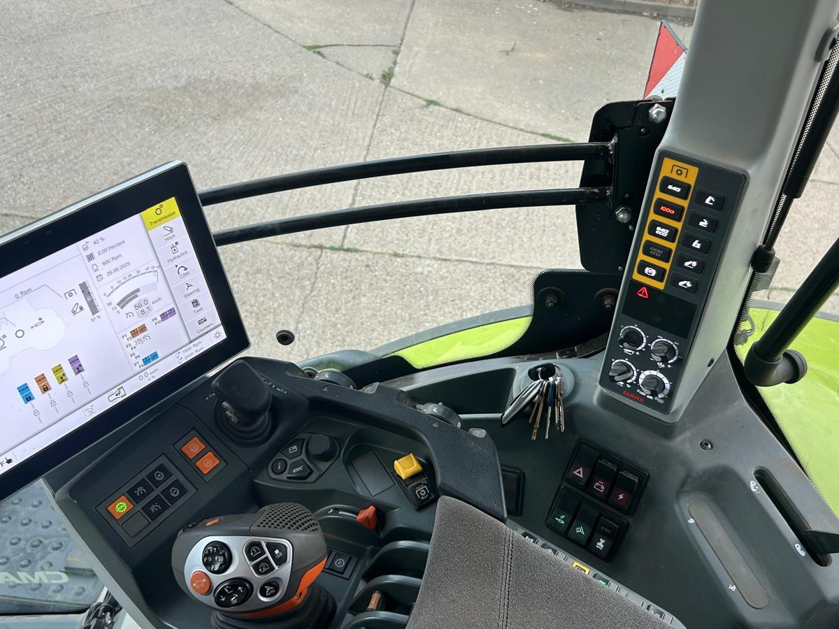 AXION 830
