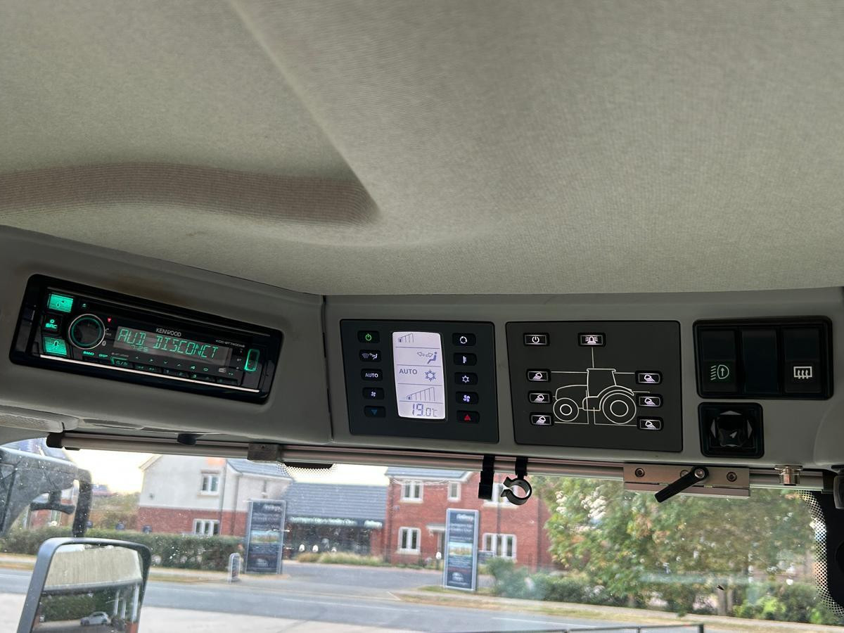 AXION 830