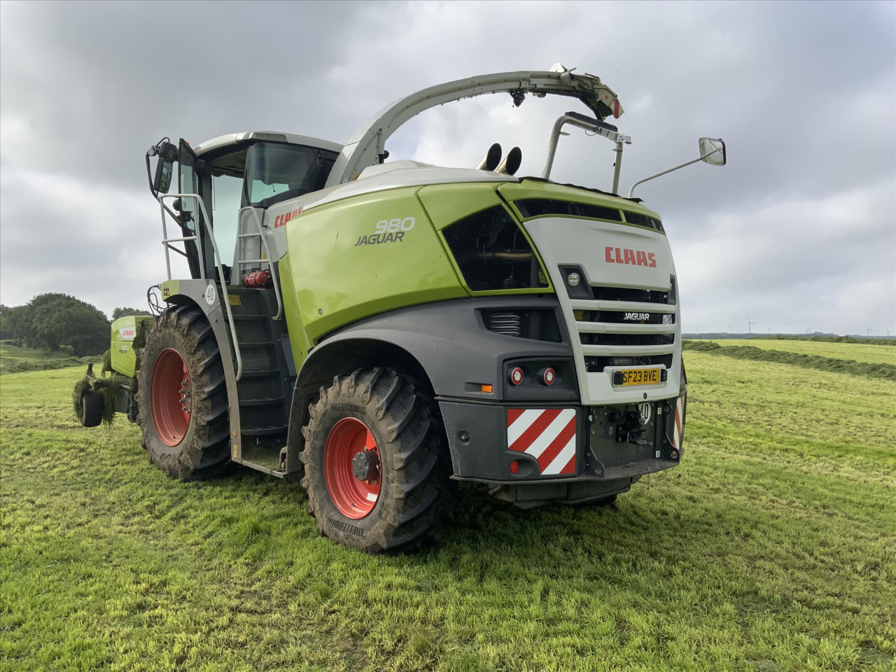 USED JAGUAR 980