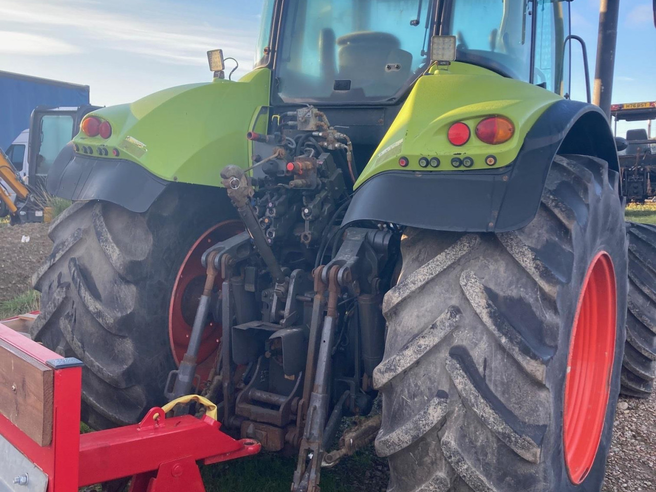 USED AXION 810