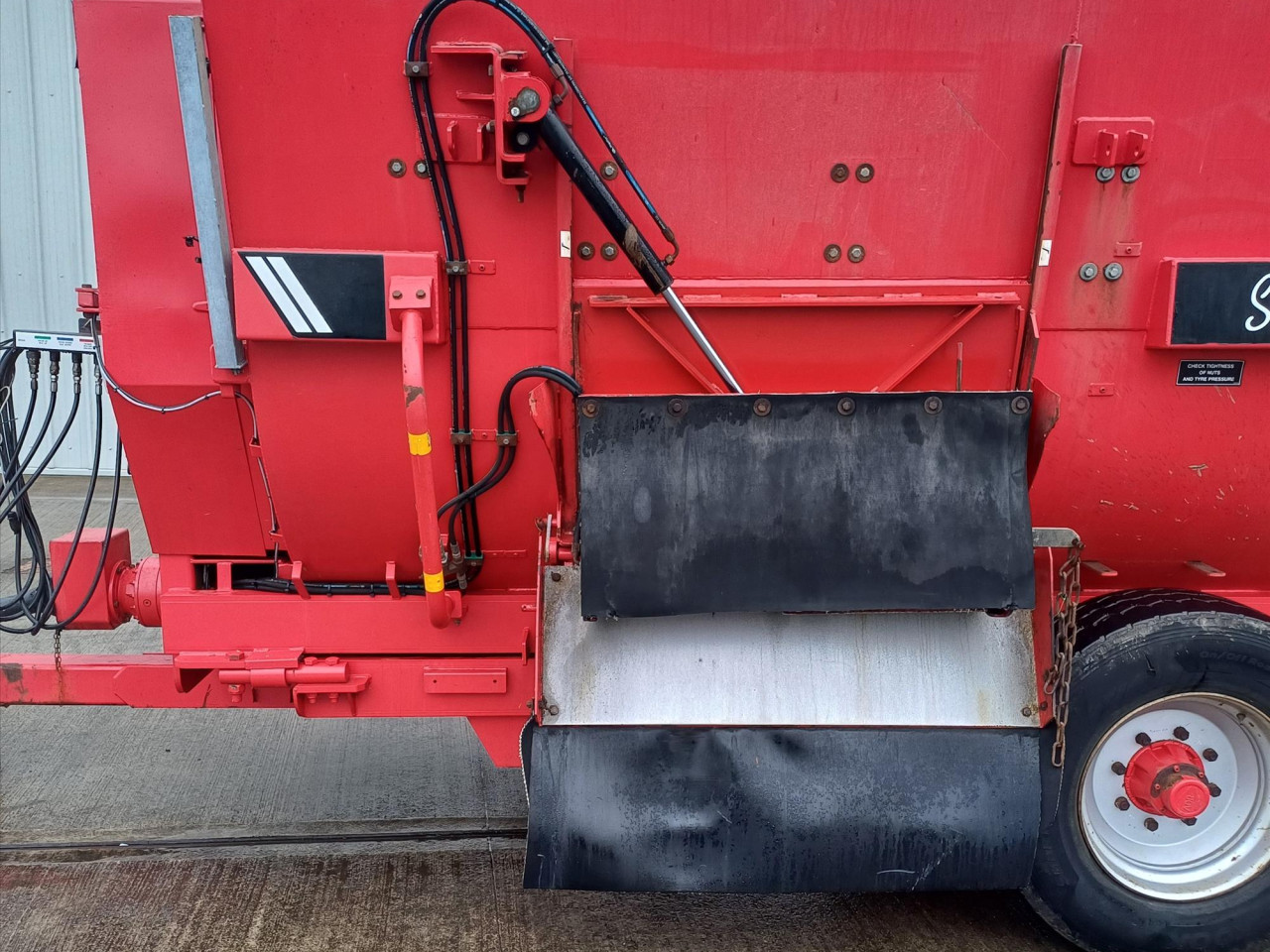 USED MIXMAX 16