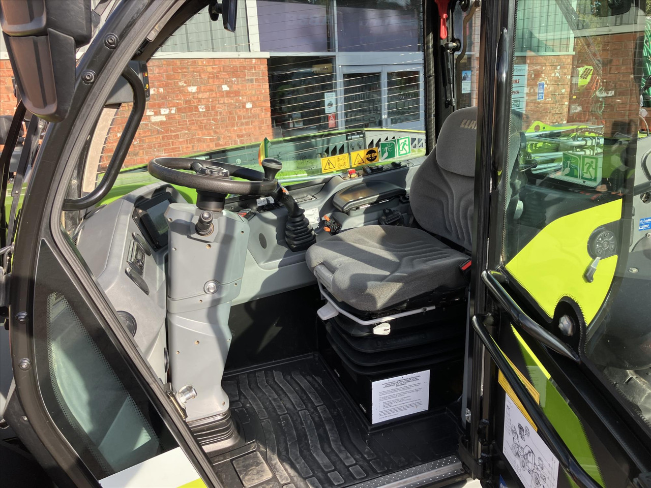 SCORPION 736 VARIPOWER - STAGE V