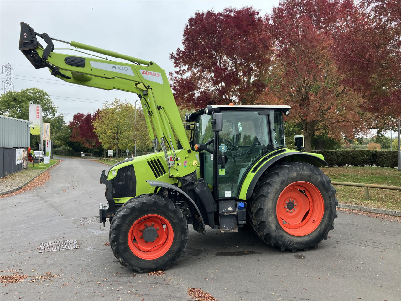 CLAAS ARION 420 C/W FL80 LOADER