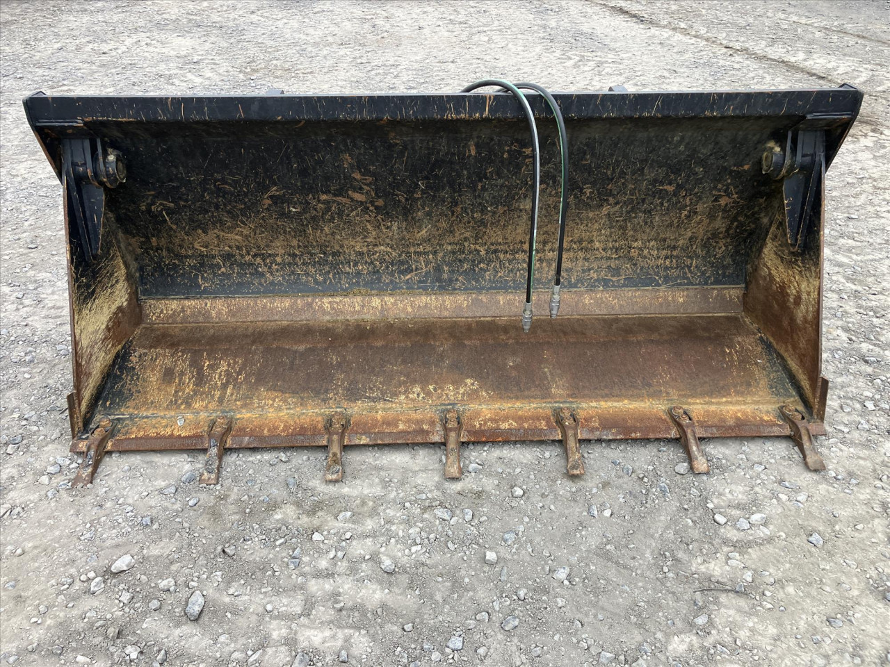 A026-76 CLAM SHELL BUCKET