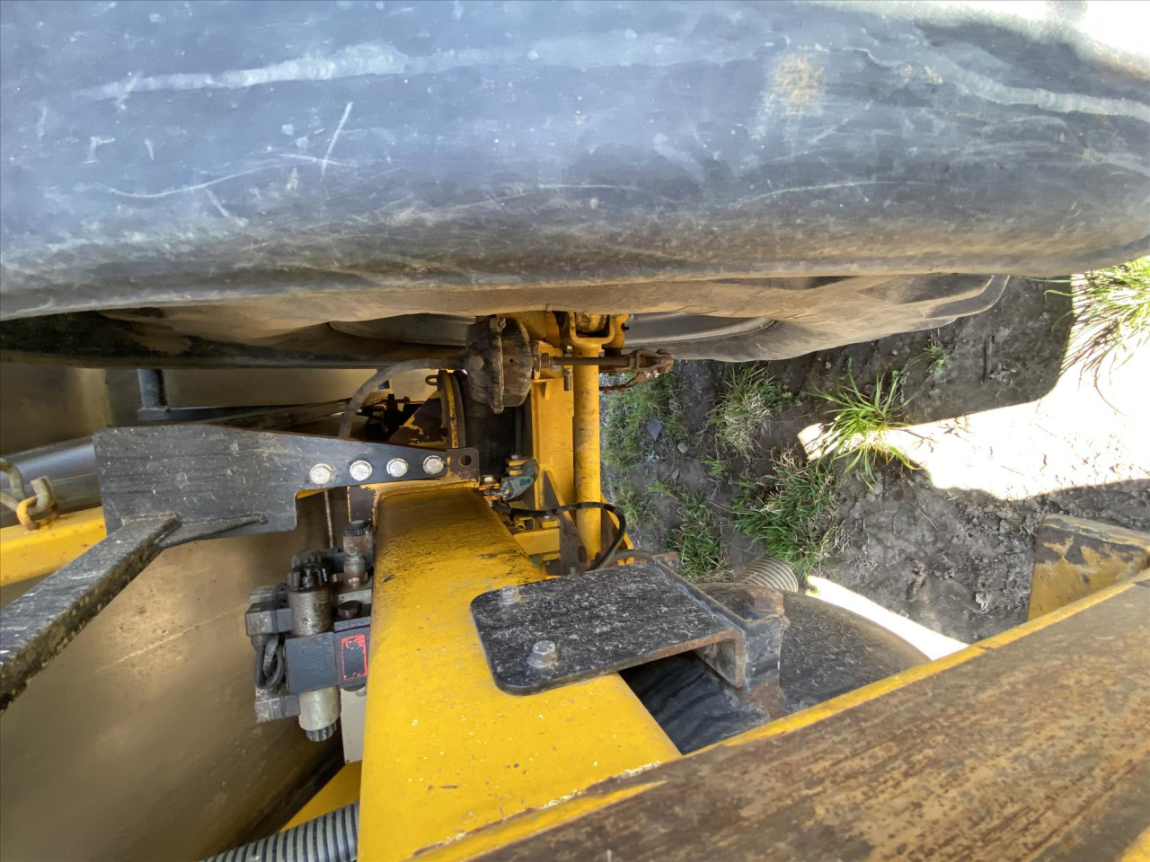 6000 LITRE FERT SPREADER