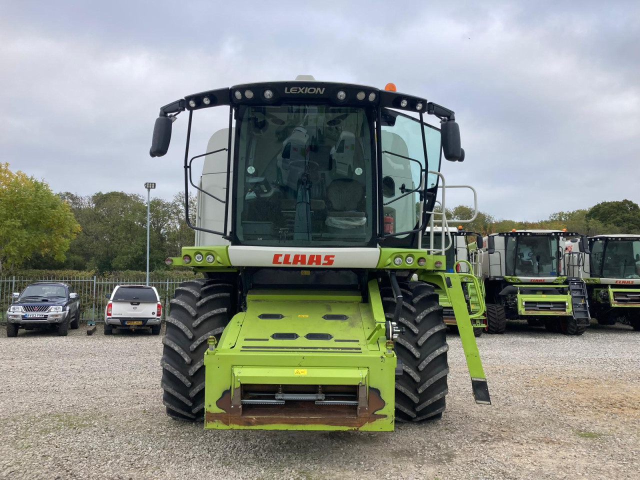USED 2015 LEXION 620 C/W V620 C/BAR