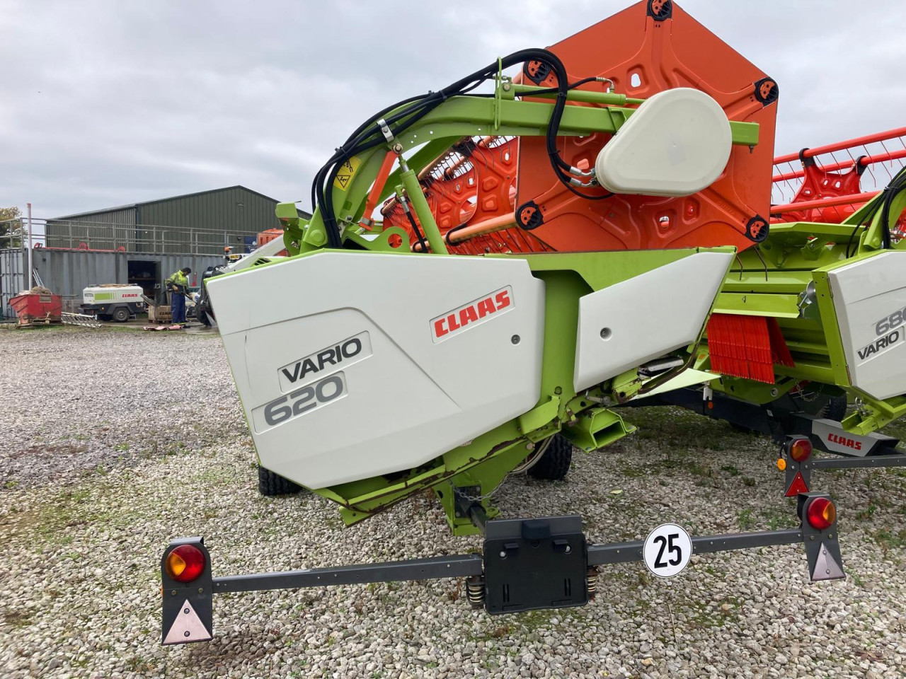 USED 2015 LEXION 620 C/W V620 C/BAR