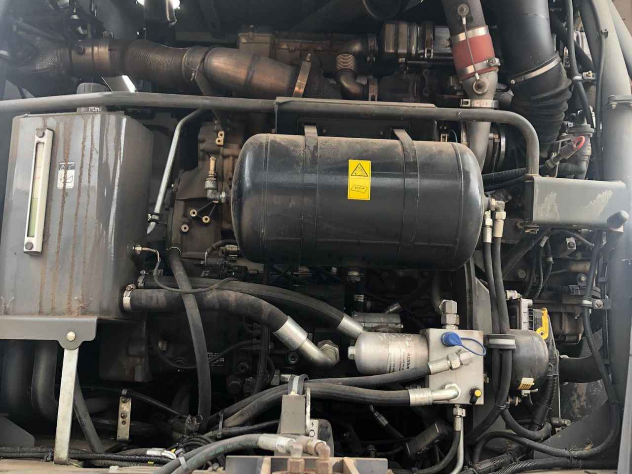 USED 2016 JAGUAR 950 C/W PU300