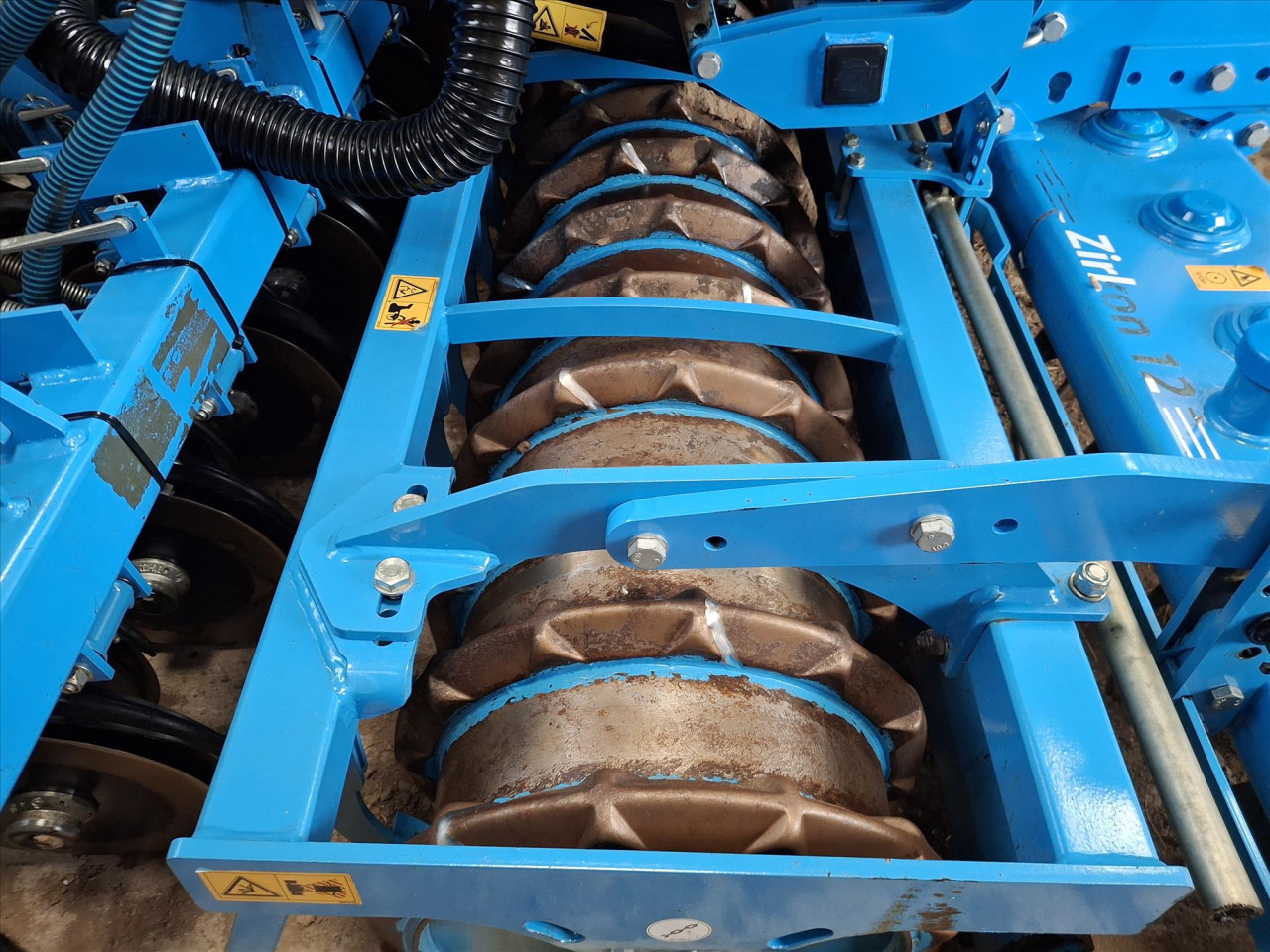 SOLITAIR 9+ 300 & ZIRKON 12/300