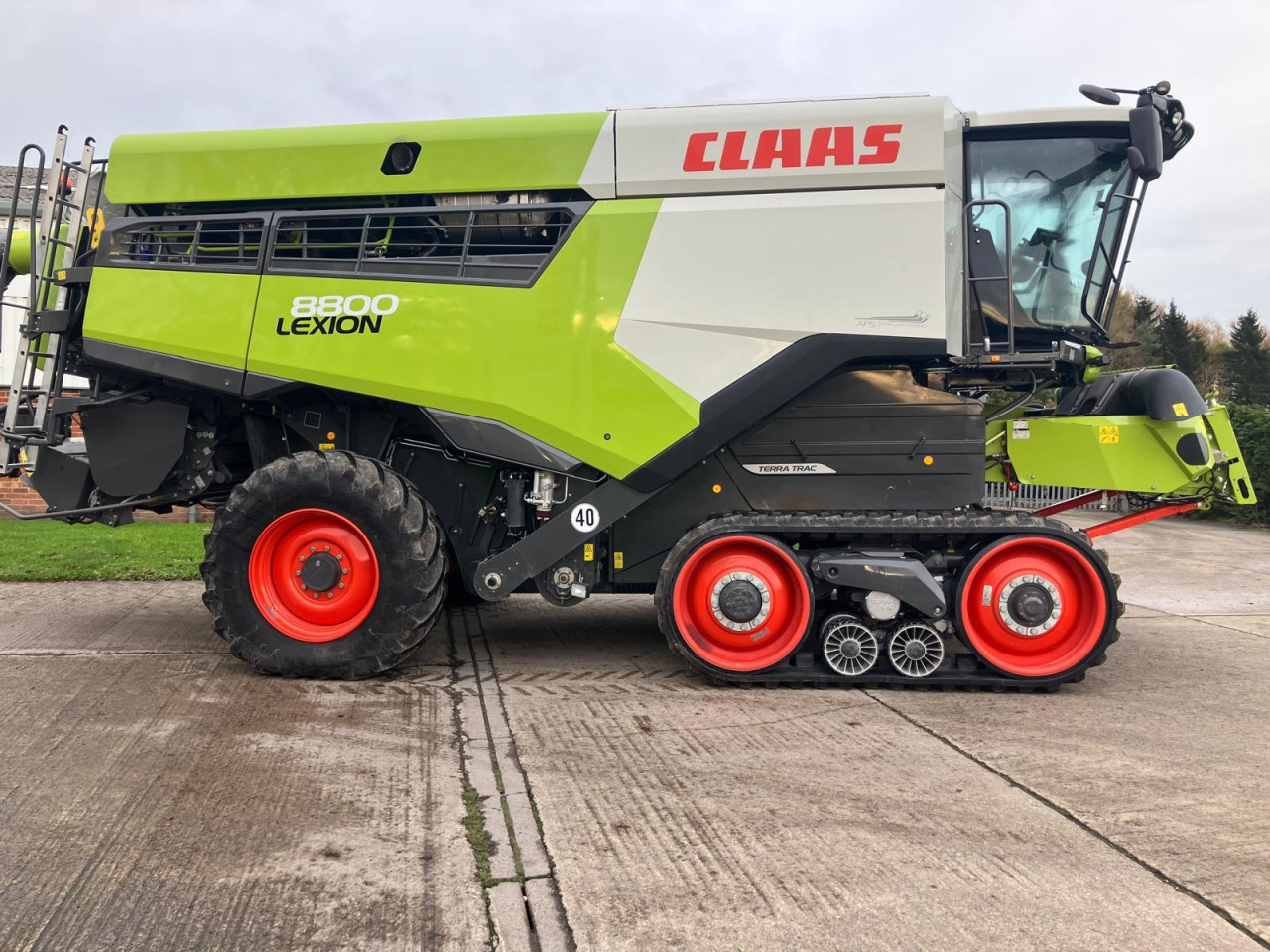 LEXION 8800 TT
