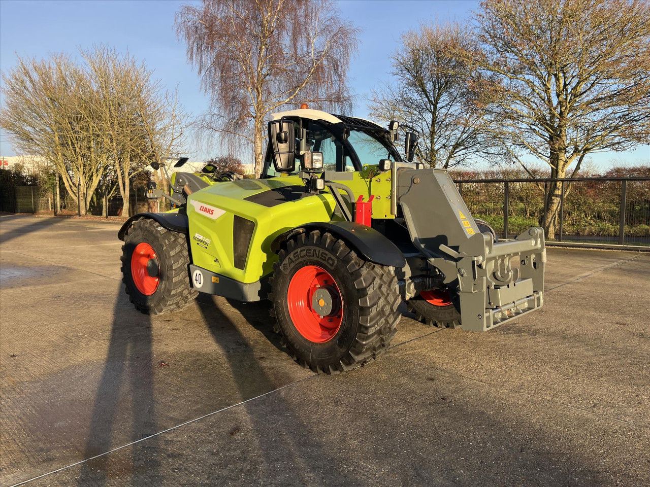 SCORPION 746 VARIPOWER - STAGE V