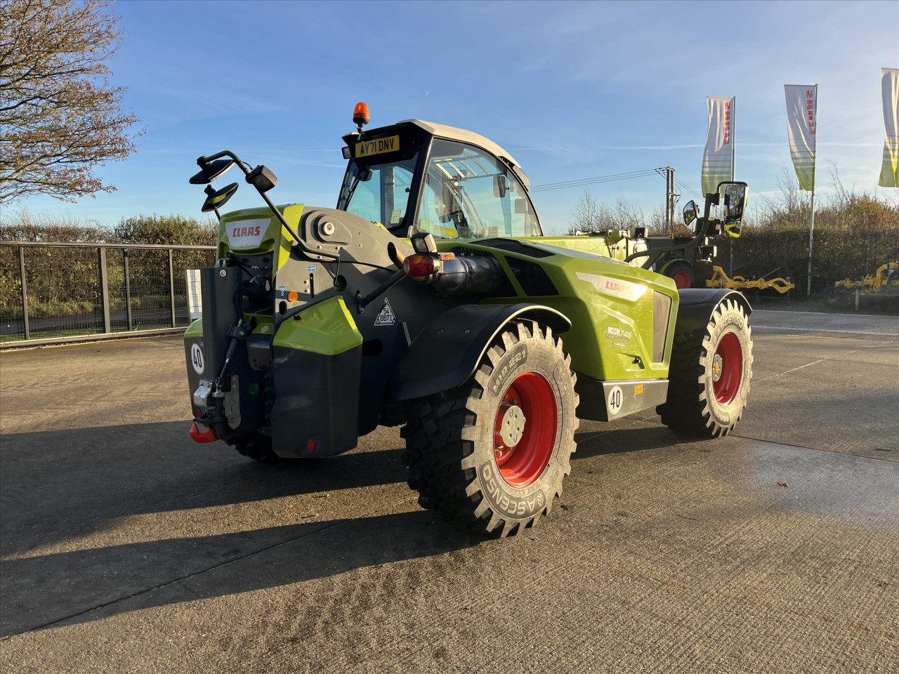 SCORPION 746 VARIPOWER - STAGE V