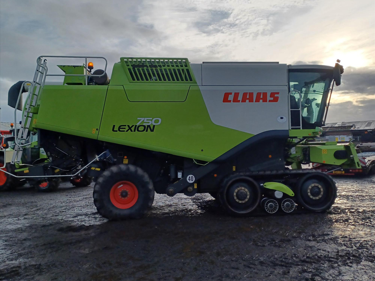 LEXION 750 TT