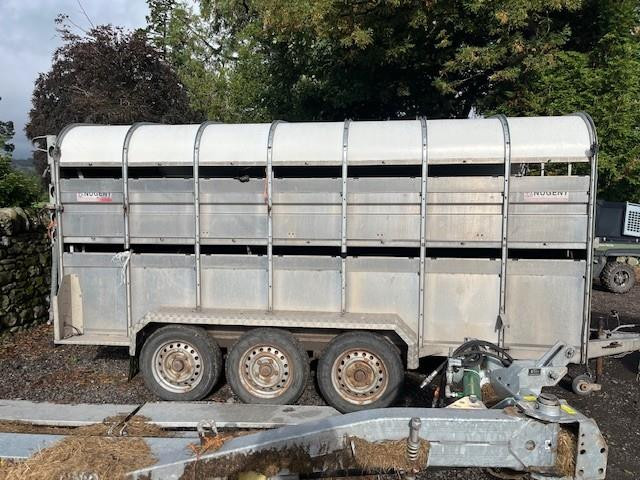 14FT LIVESTOCK TRAILER