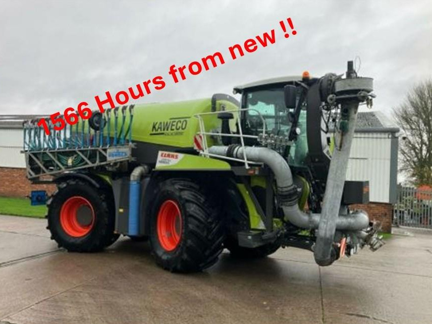 XERION 4000 SADDLETRAC WITH KAWECO 16000 L TANK