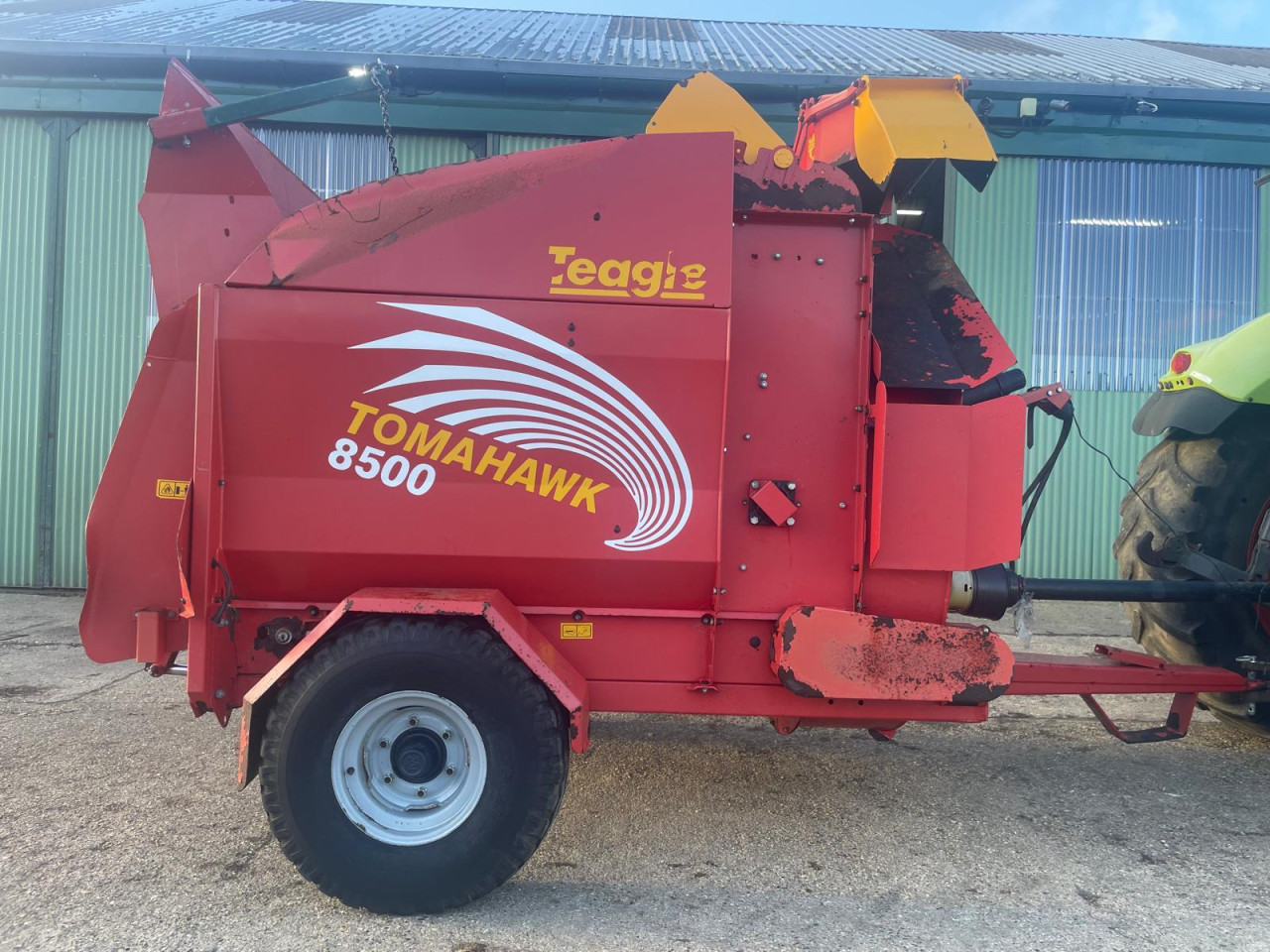 8500 TOMAHAWK