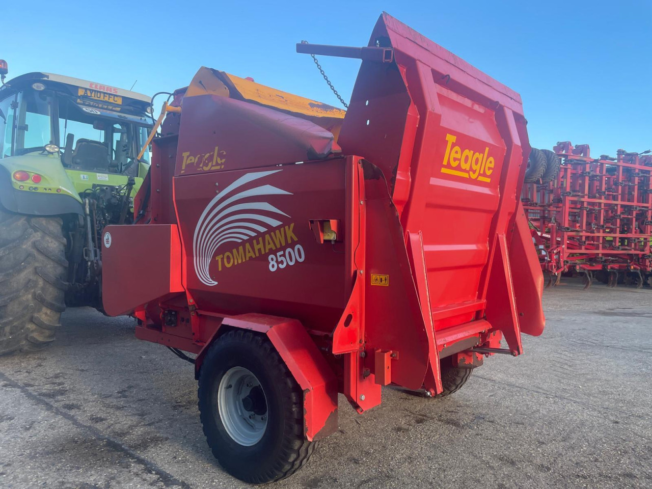 8500 TOMAHAWK