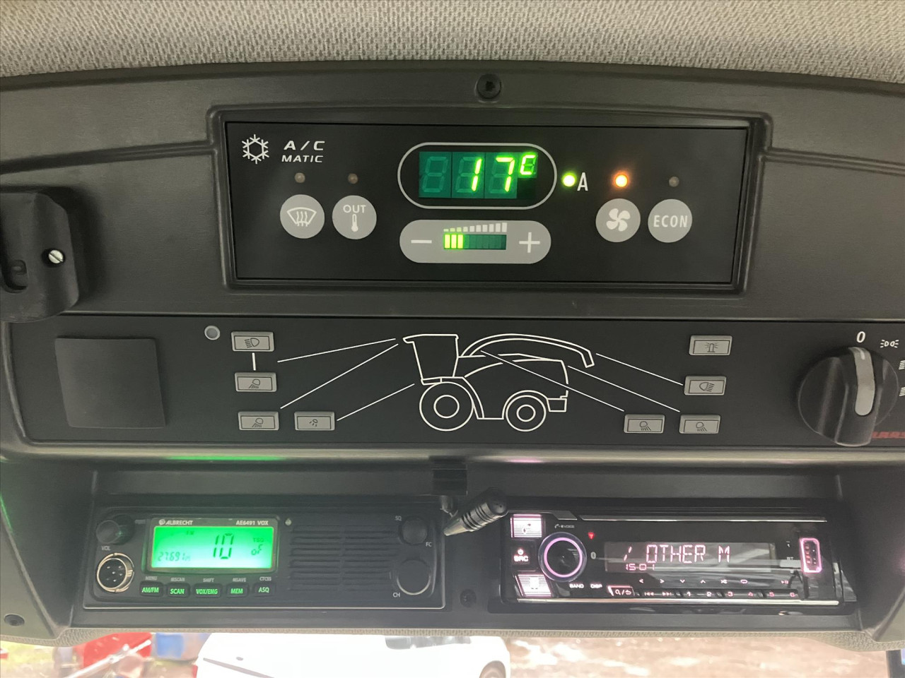 JAGUAR 970 - STAGE V 4WD