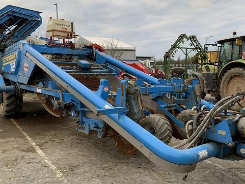 f11f04dc-7f5e-4024-8502-a4ee8689b920