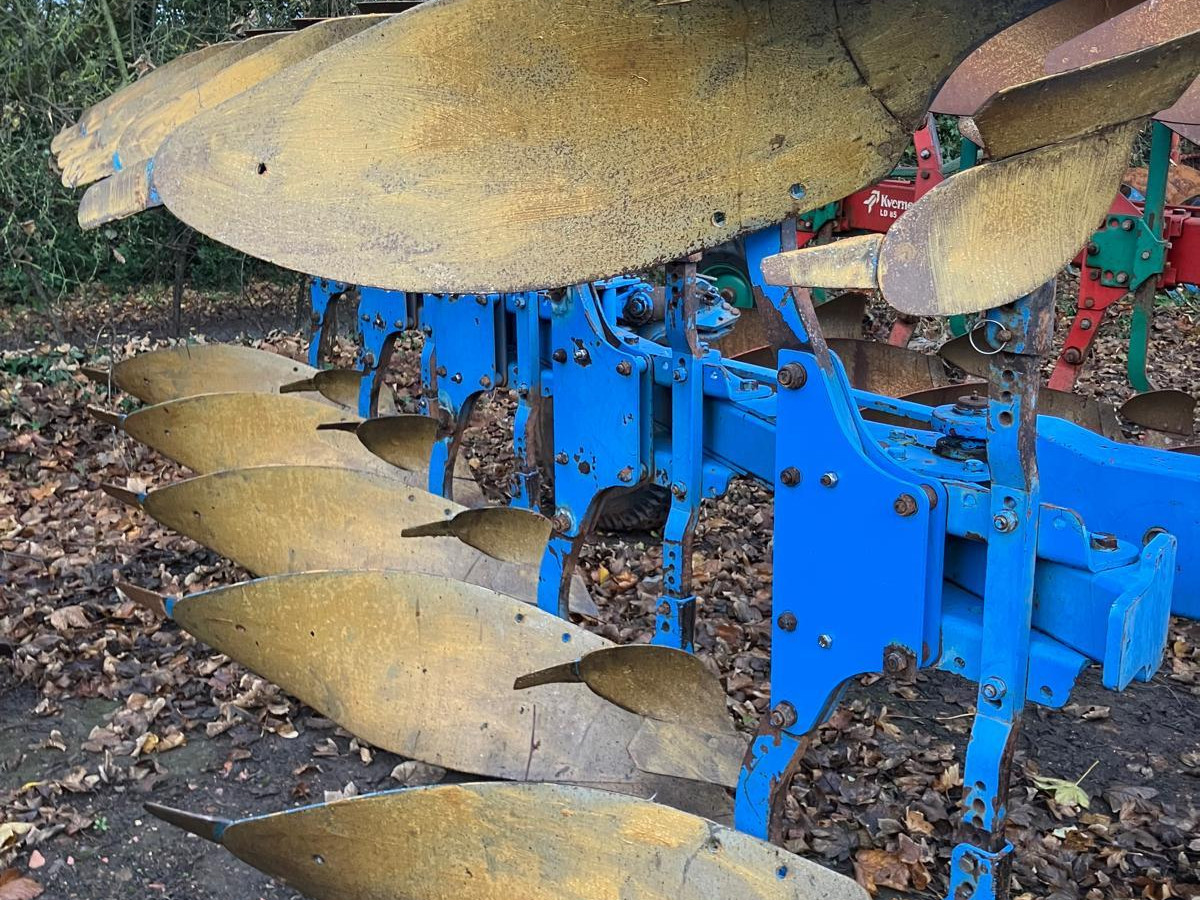 c7077722-74f0-4592-95ea-c29153927e57