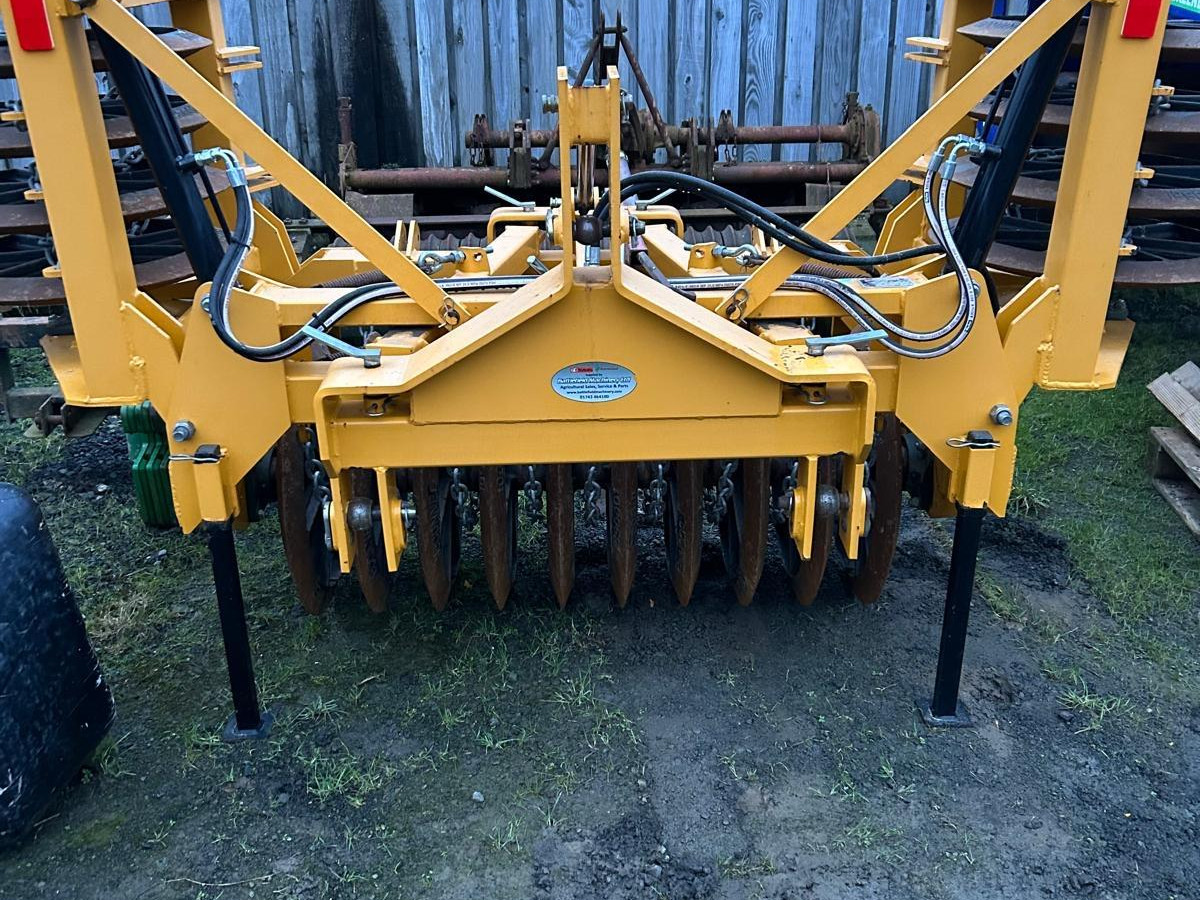 8b8e859c-fb49-468c-b99f-d5982783b5ab