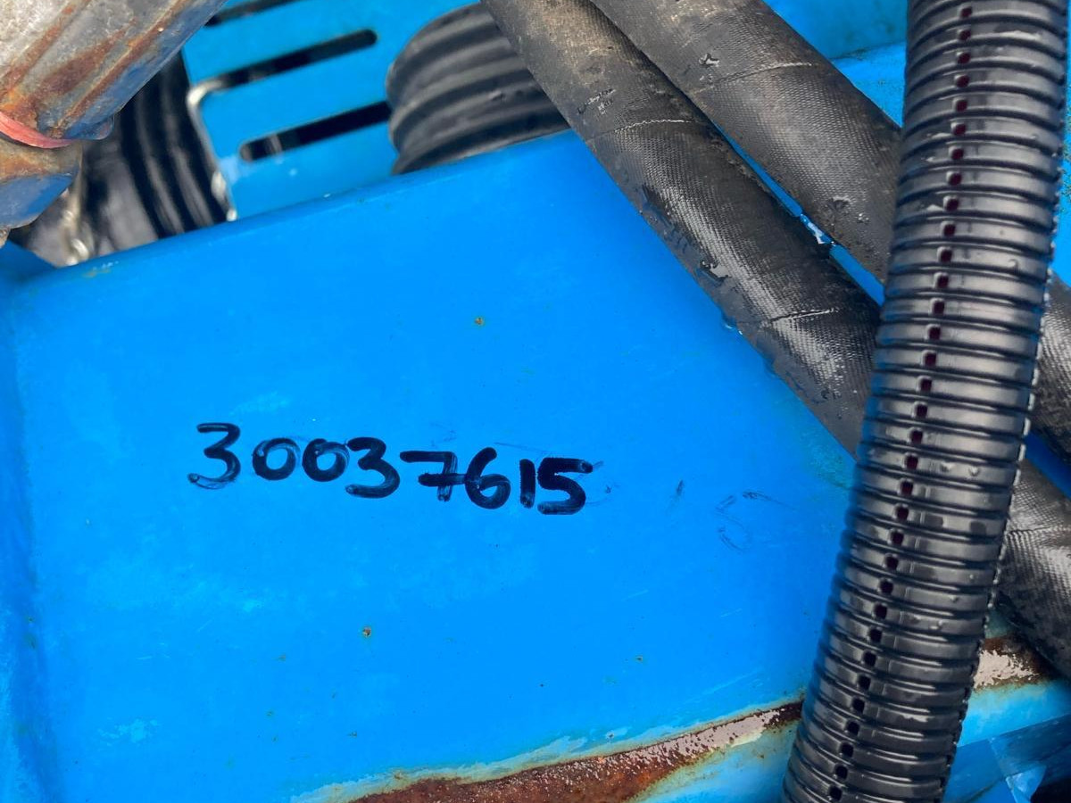 9ed1fdc2-d723-425a-a5e5-b2f265918d05