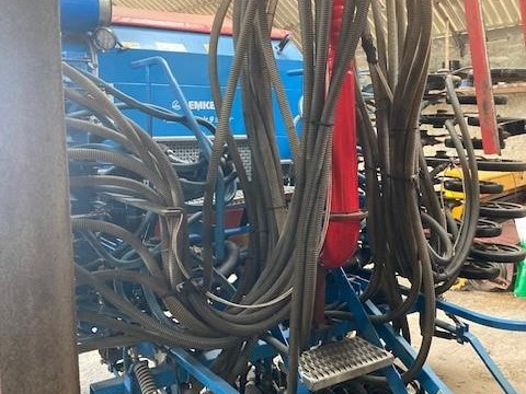 662c4eeb-d399-4b2f-8a03-e946972608ba