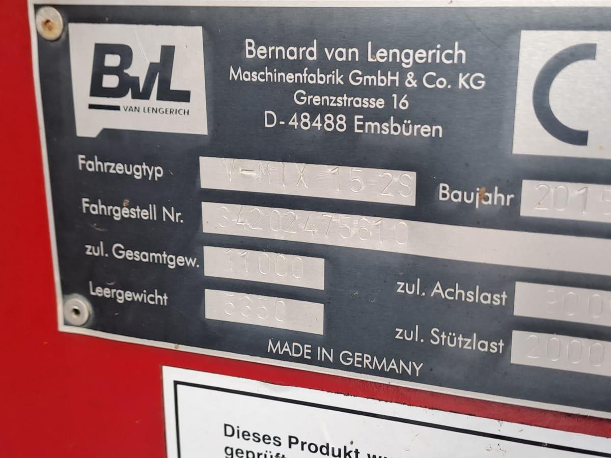 6a777aea-4d61-4563-9250-76981aed3e9f