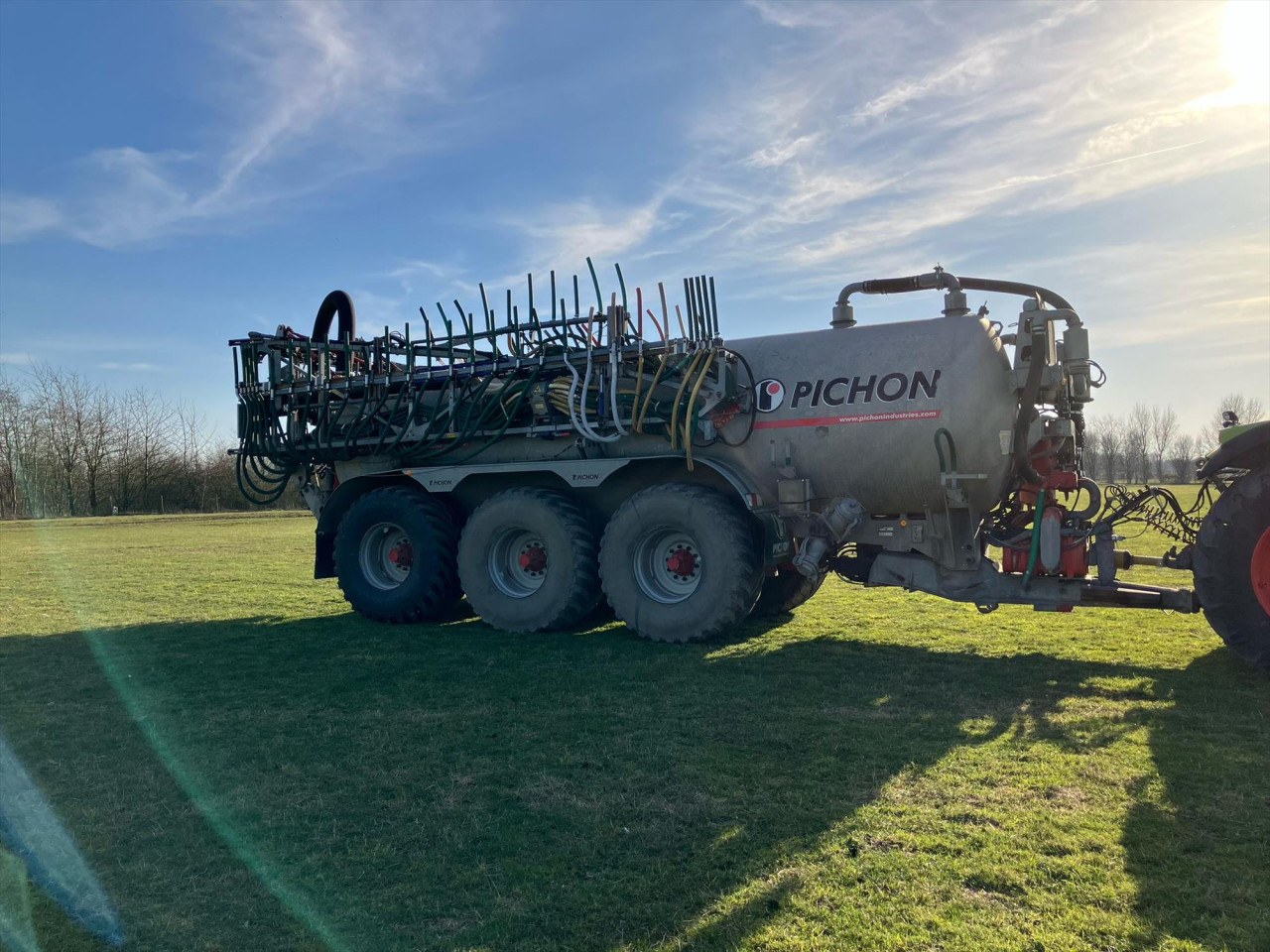 d251b46f-82ad-4349-a163-74e4a423a7ac